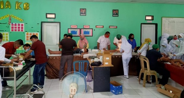 Foto: Khitanan Massal di UPTD Puskesmas Kecamatan Passi Desa Passi II Kabupaten Bolmong